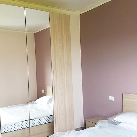 Apt. 7 - Villa Dei Pini อาเมเกลีย ภายนอก รูปภาพ